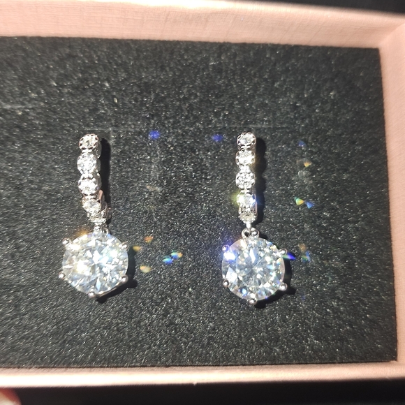 Certified Moissanite Solid Silver 4CT Closed Back Huggies Dangle Earrings‎ NWT